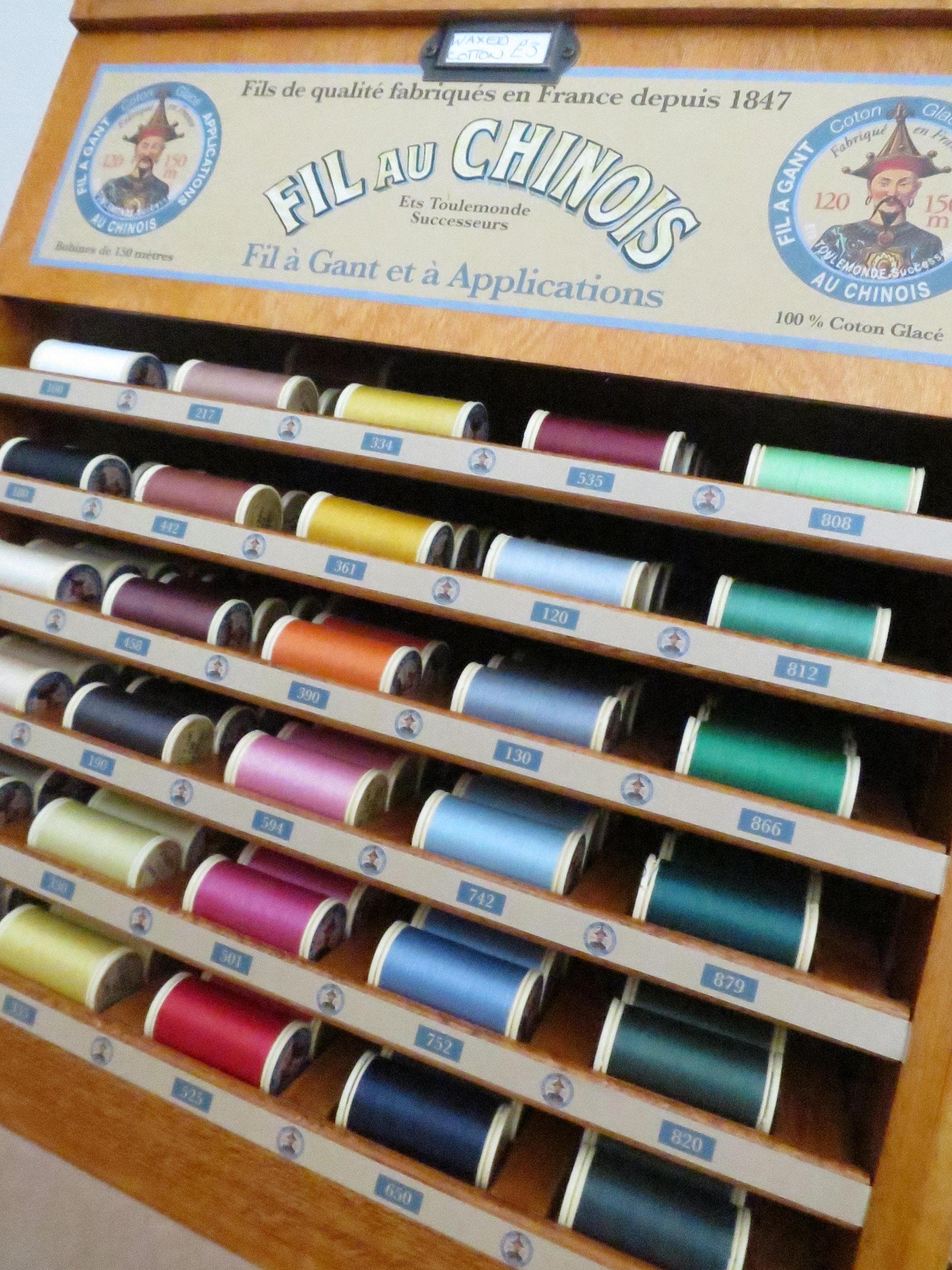 Sajou Gloving Thread/ Fil au Gant No.120 Waxed Gloving, Applique & Tambour Thread- All Colours