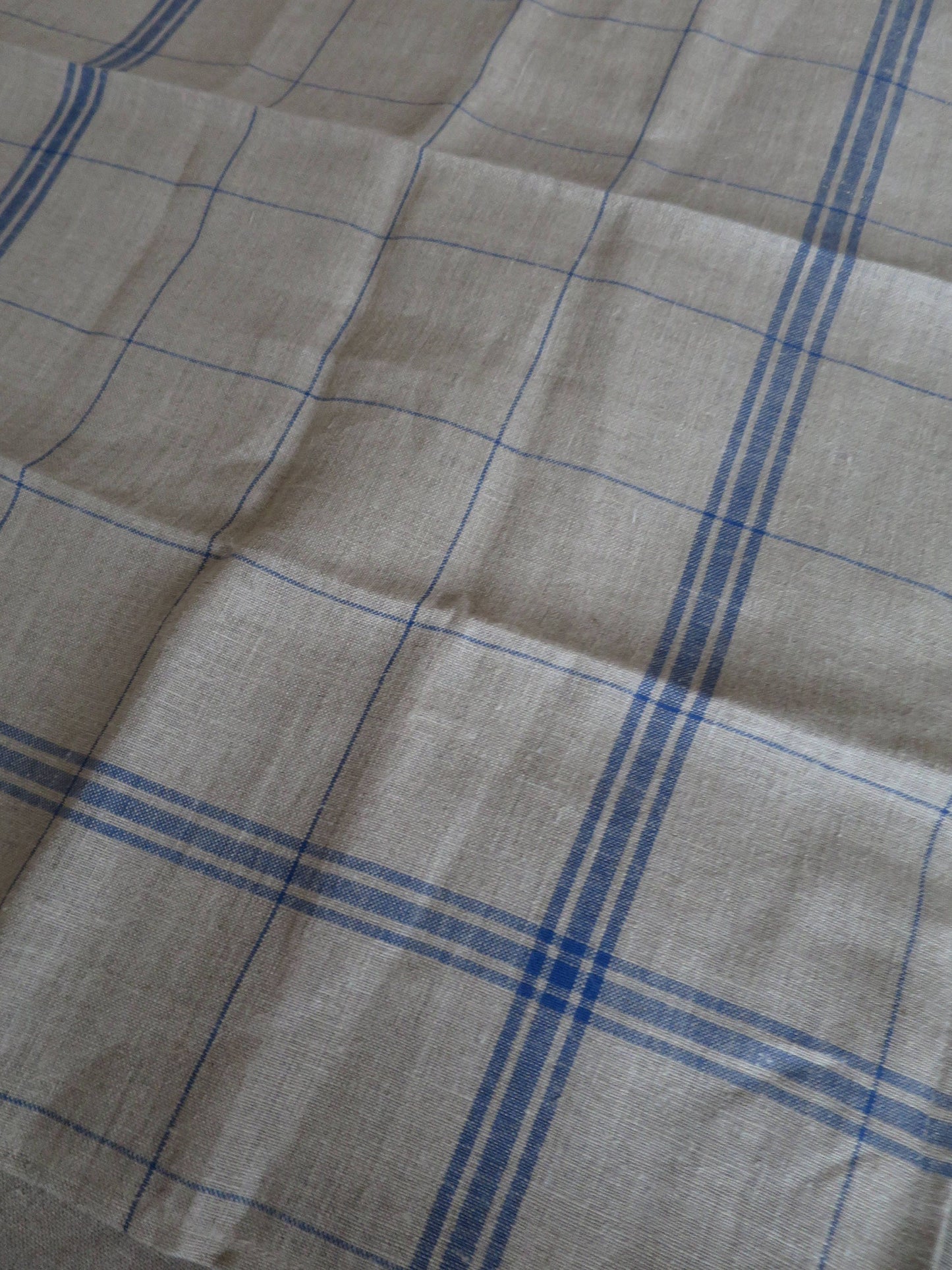 Sajou 32 Count French Linen Navy Blue Checked Tea Towel to Embroider