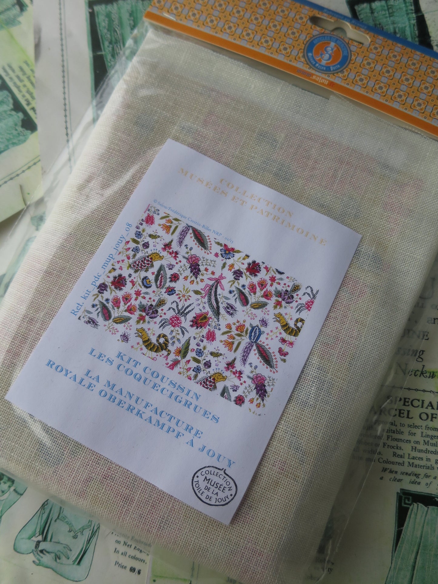 Sajou Museum & Heritage Toile du Jouy Embroidery Cushion Kit- Coquecigrues