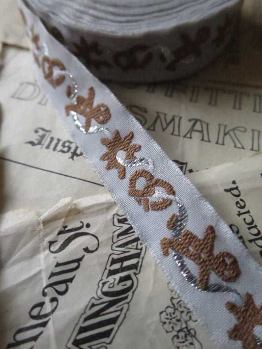 Gingerbread Men & Cookies on Silver Ribbon 15 mm Jacquard Woven Ribbon