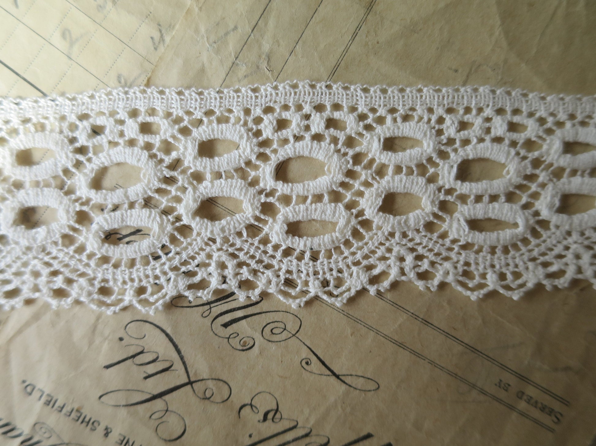 Ecru English Nottingham Cluny Lace- Oval Holes- 4.7 cm