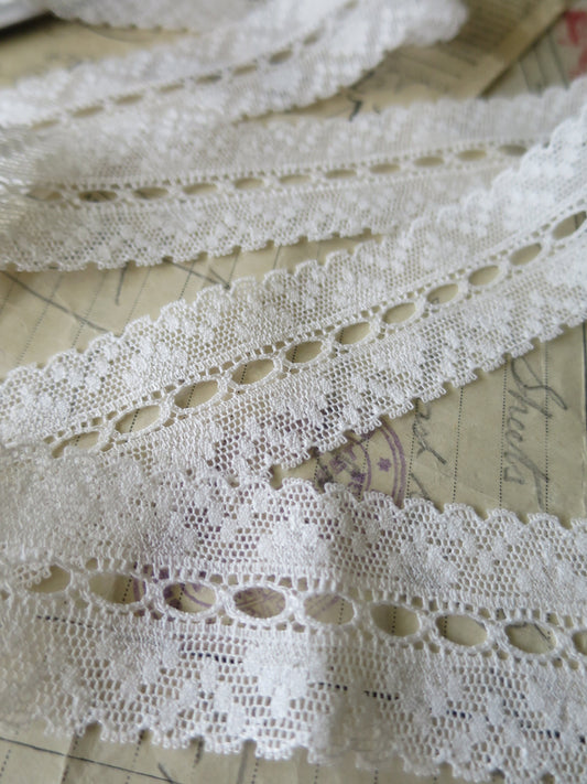 White English Nottingham Lace- Valenciennes Diamond Spots Eyelet Galloon Lace- 3.5 cm