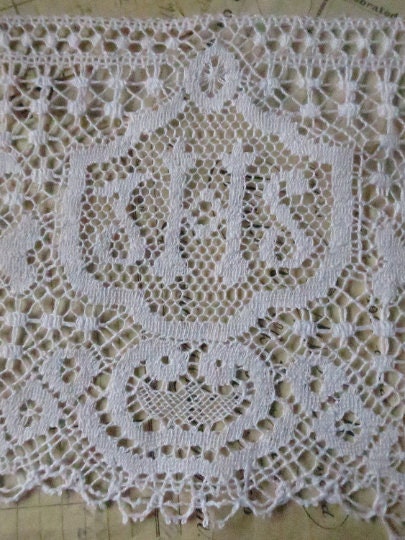 Remnants White English Nottingham Cluny Lace- Liturgical Ecclesiastical- 16.5 cm