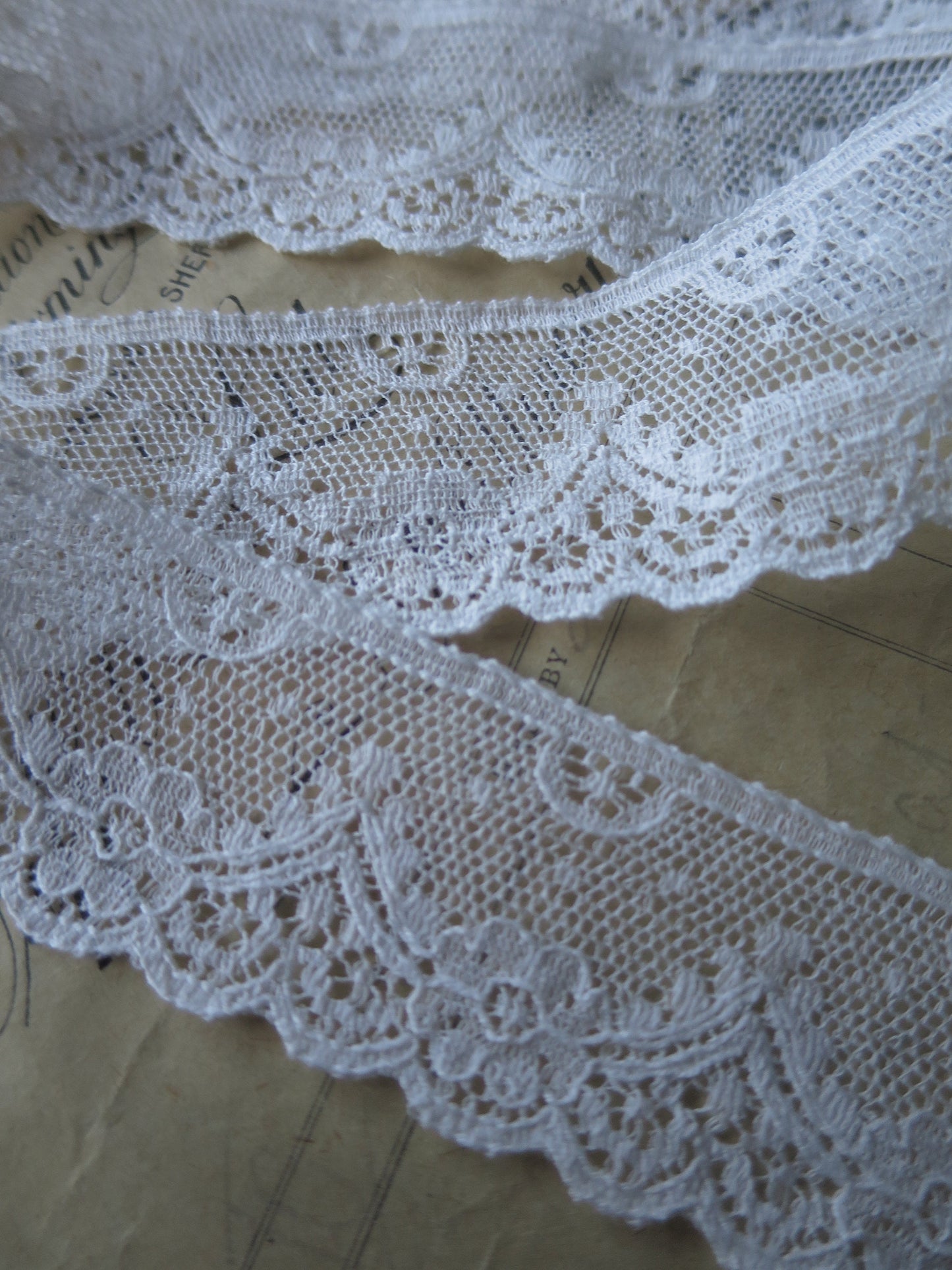 Off White English Nottingham Lace- Diamond & Floral Point Lace- 3.5 cm