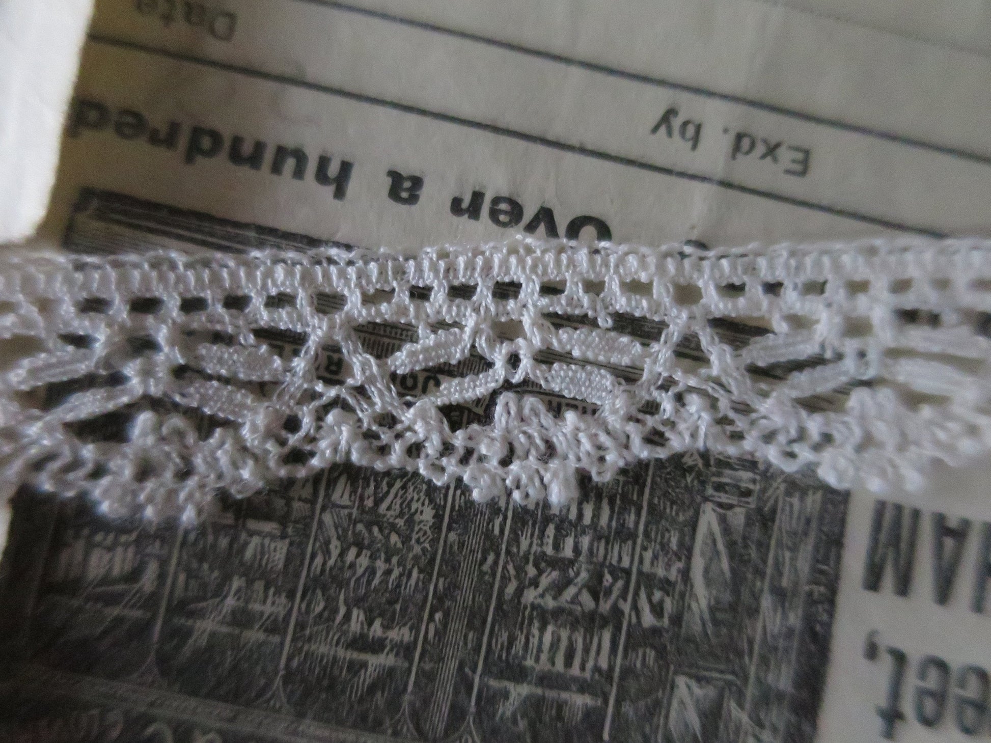 Ecru English Nottingham Lace- Le Puy/ Bedfordshire/ Guipure- 1.7 cm