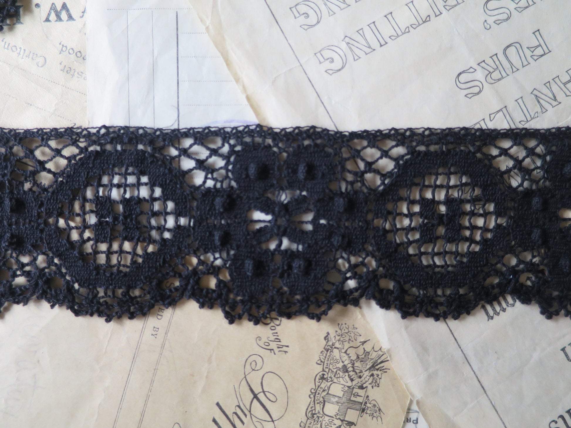 Black English Nottingham Cluny Lace- Raised Floral & Oval Torchon Guipure- 6 cm