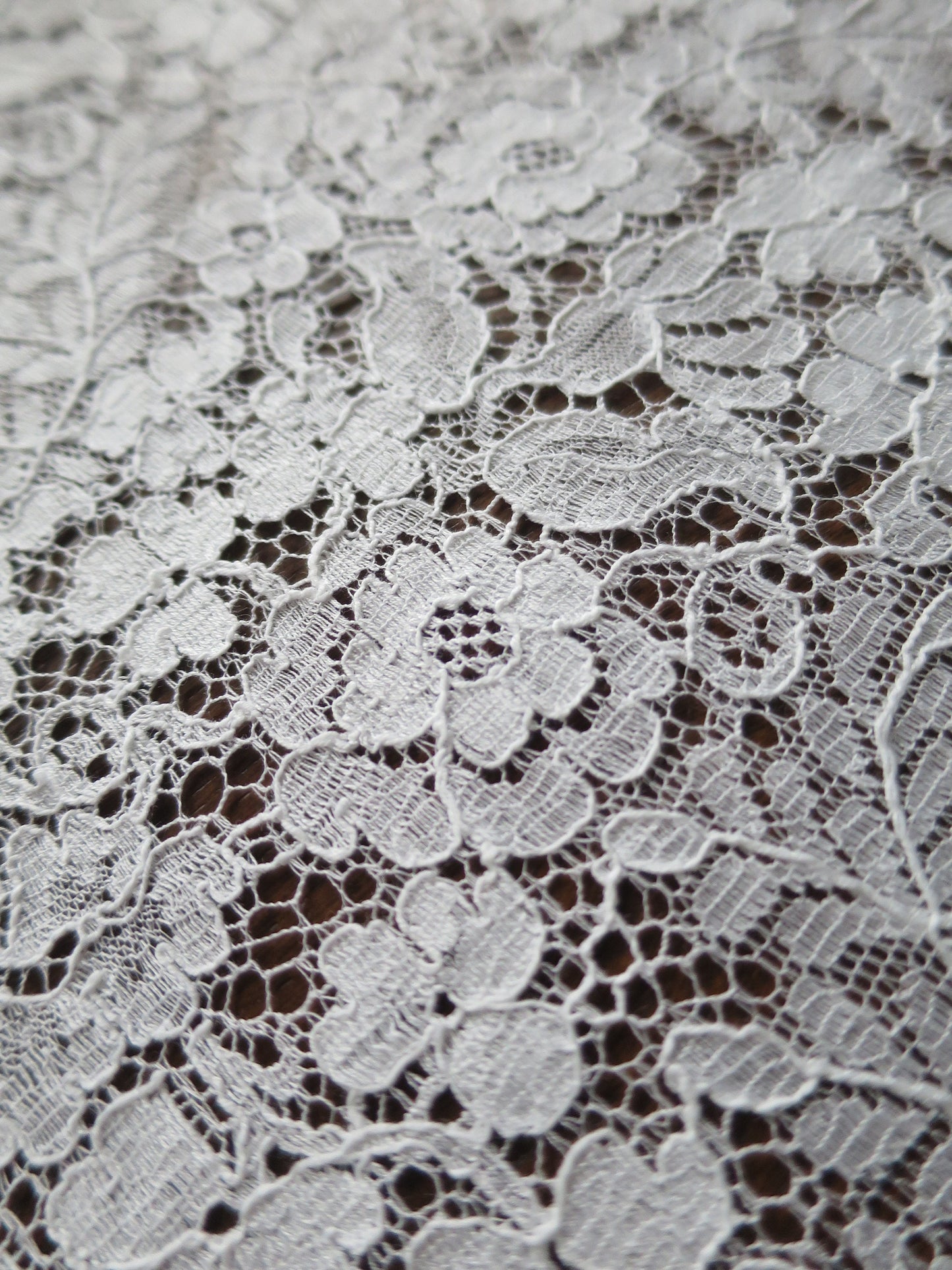 White English Nottingham Lace- Floral Eyelash - 30 cm