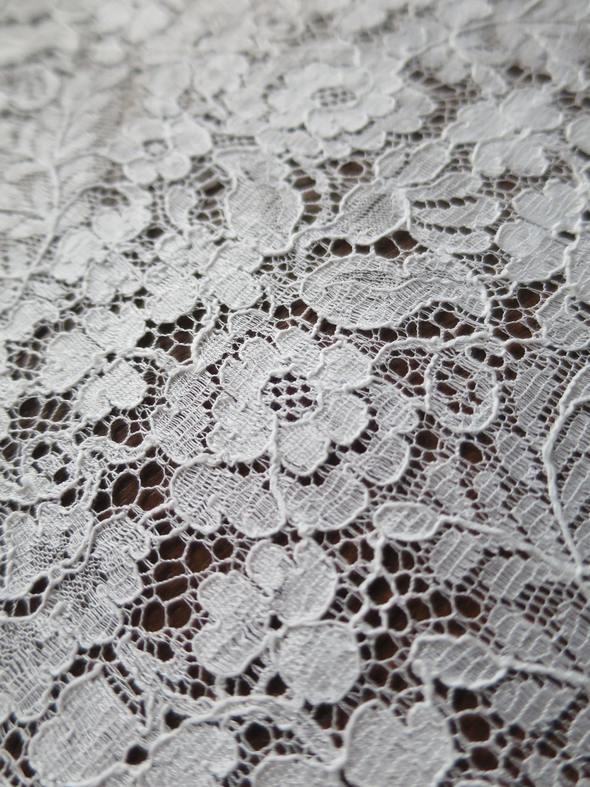 White English Nottingham Lace- Floral Eyelash - 30 cm