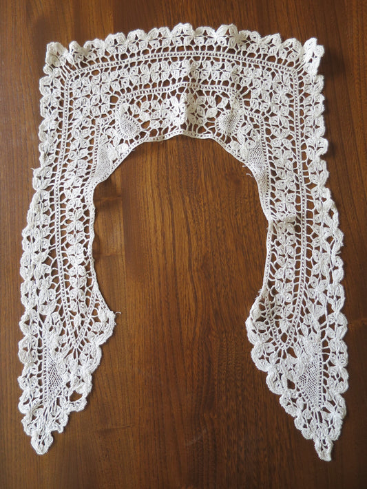 Antique Hand Worked Tape Lace & Needle Lace Collar