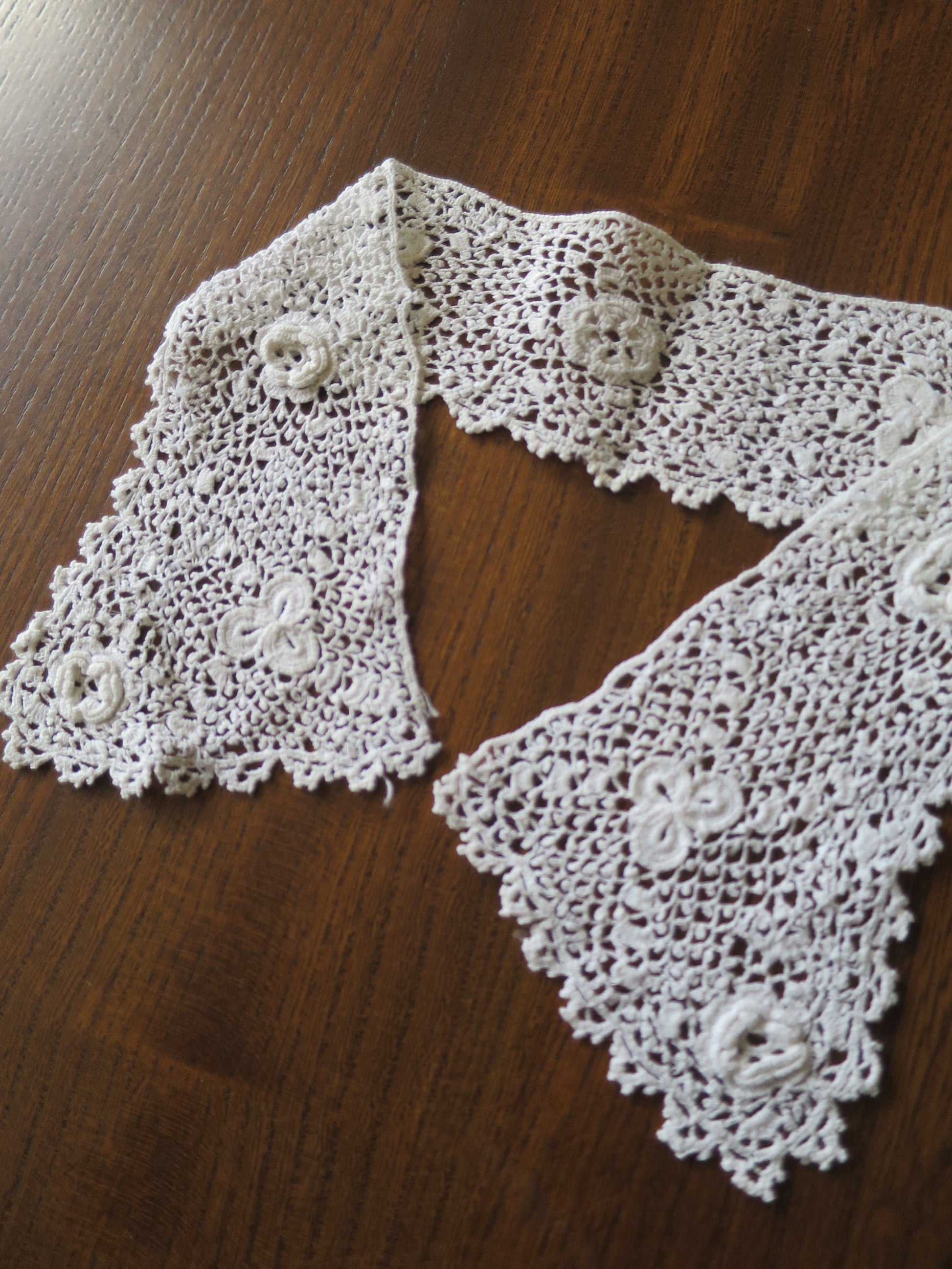 Antique Irish Crochet Lace Collar