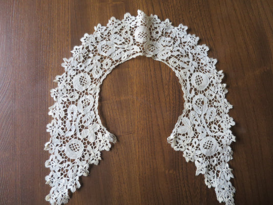 Antique Hand Worked Honiton Bobbin Lace Collar- Roses