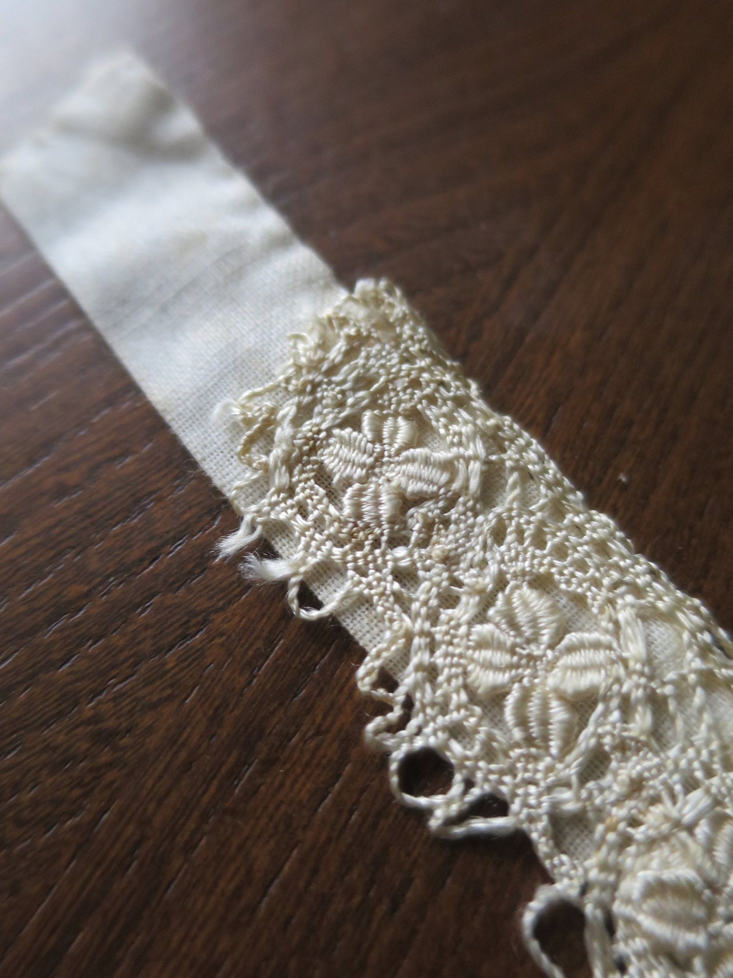 Antique Silk Maltese Bobbin Lace Neck Collar