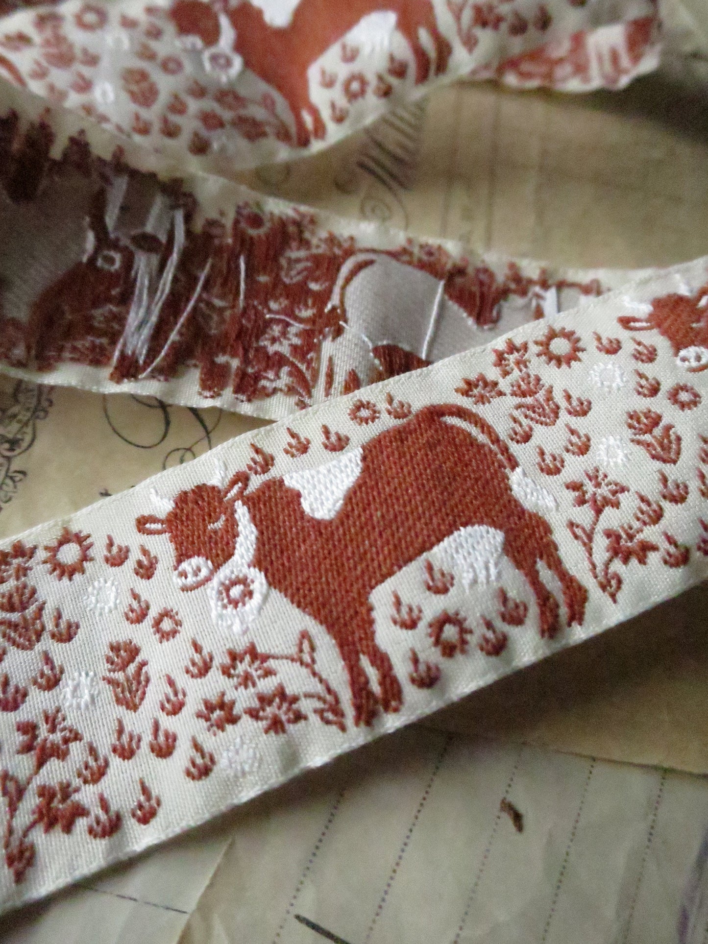 Cows- 32 mm Jacquard Woven Ribbon