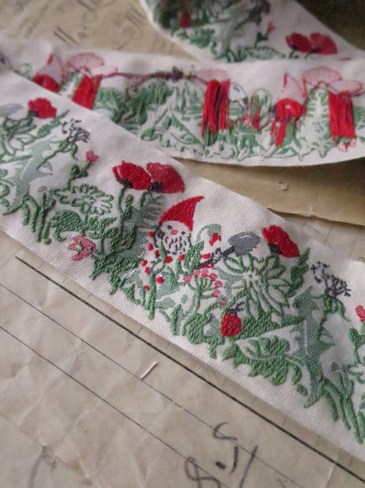 Garden Gnomes 40 mm Jacquard Woven Ribbon