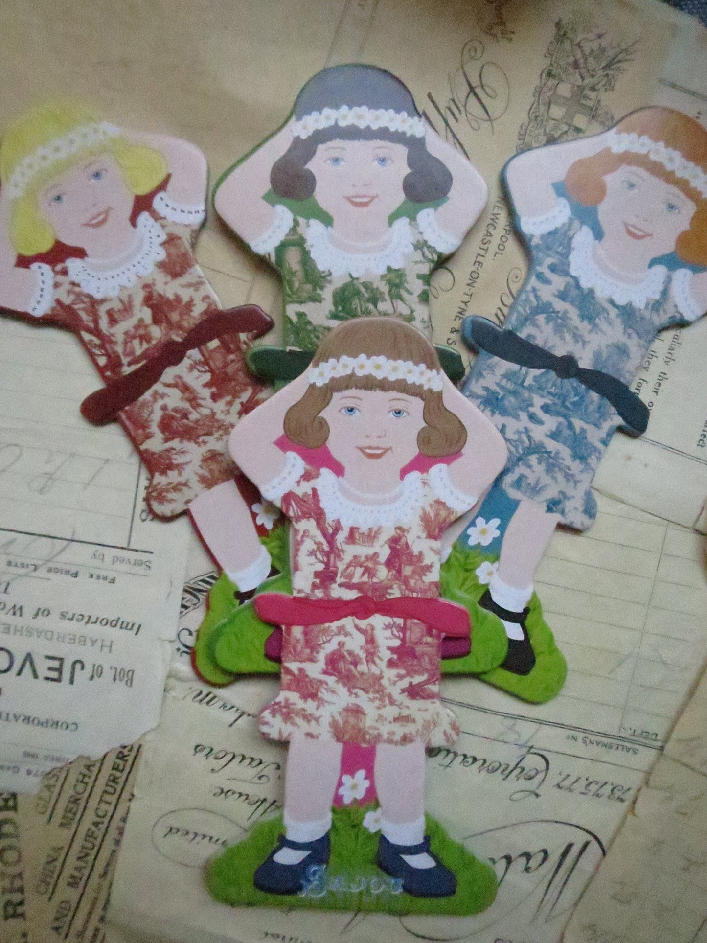 Sajou Little Girl Thread & Ribbon Cards- Family 4