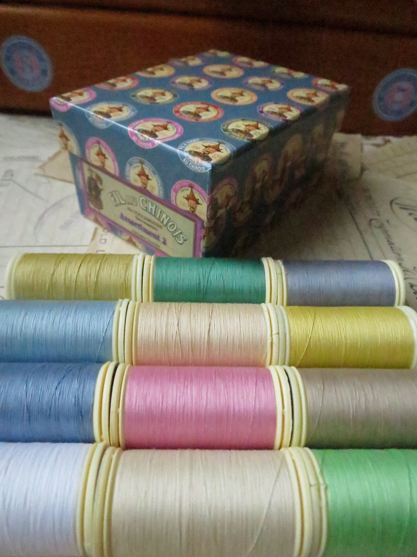 Sajou Boxed Set 12 Fil au Chinois Gloving Thread- No. 2 Pastel Tones