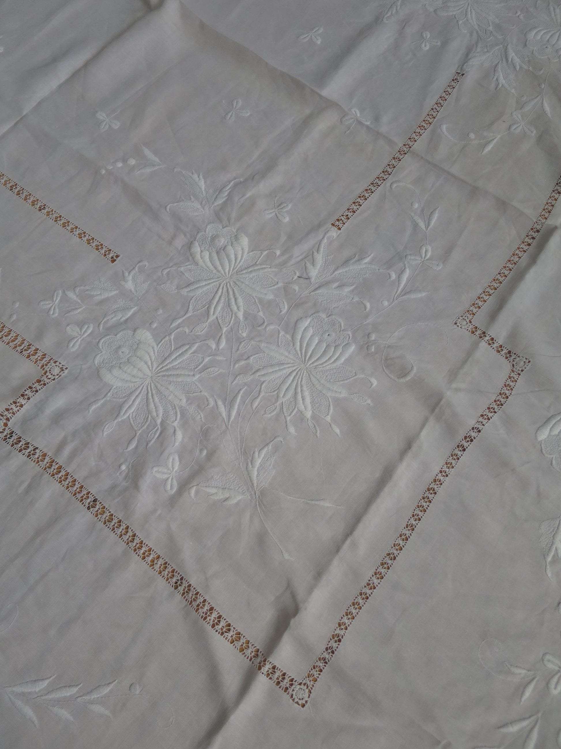 Antique Victorian Irish Linen Bedspread- Whitework Embroidery & Drawn Thread Work