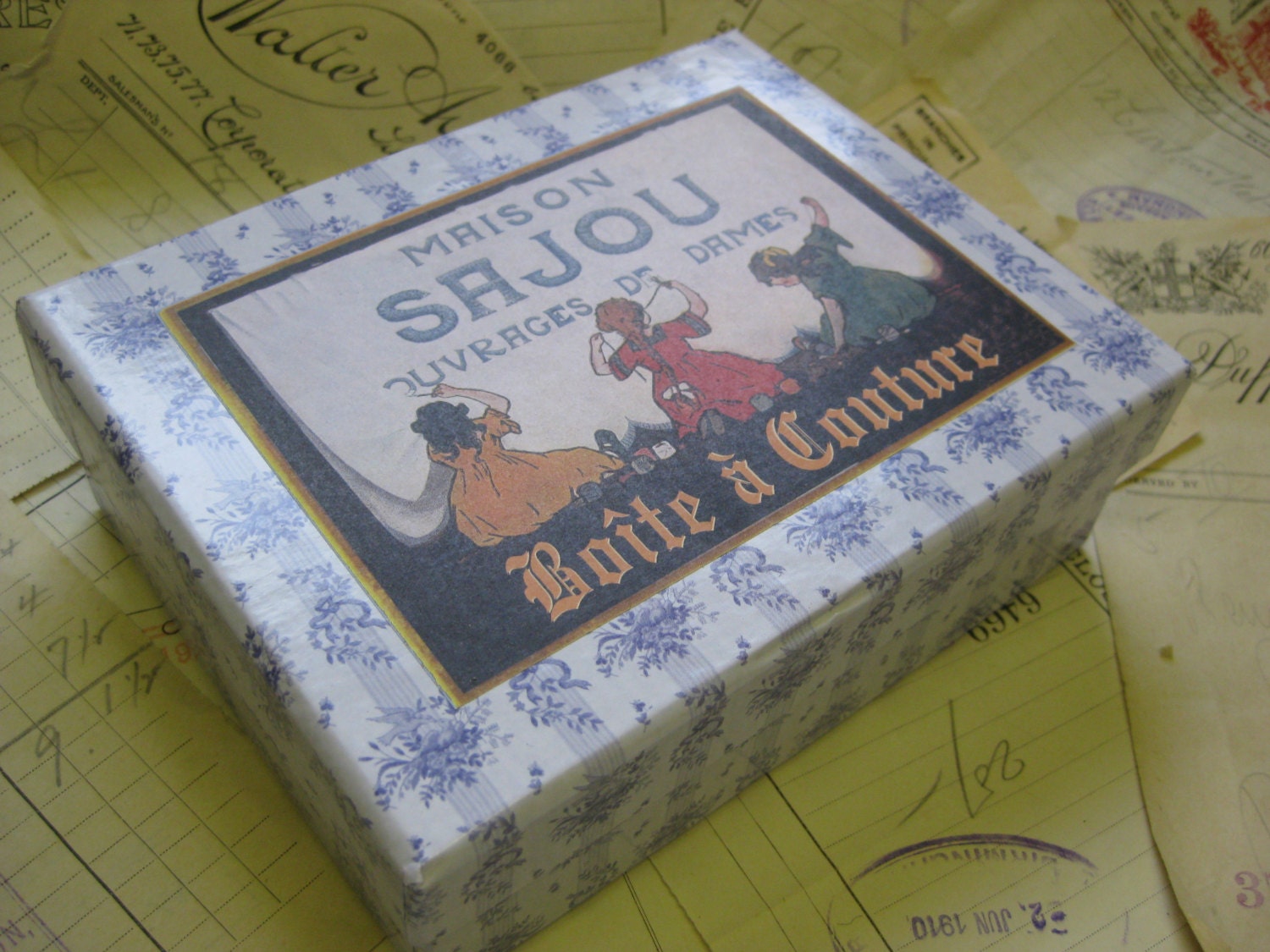 Sajou Sewing Box- Little Girls Sewing