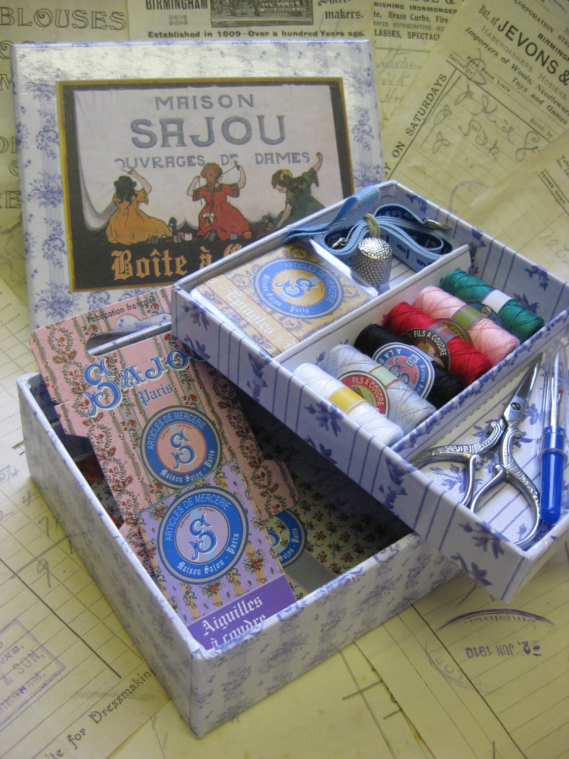 Sajou Sewing Box- Little Girls Sewing