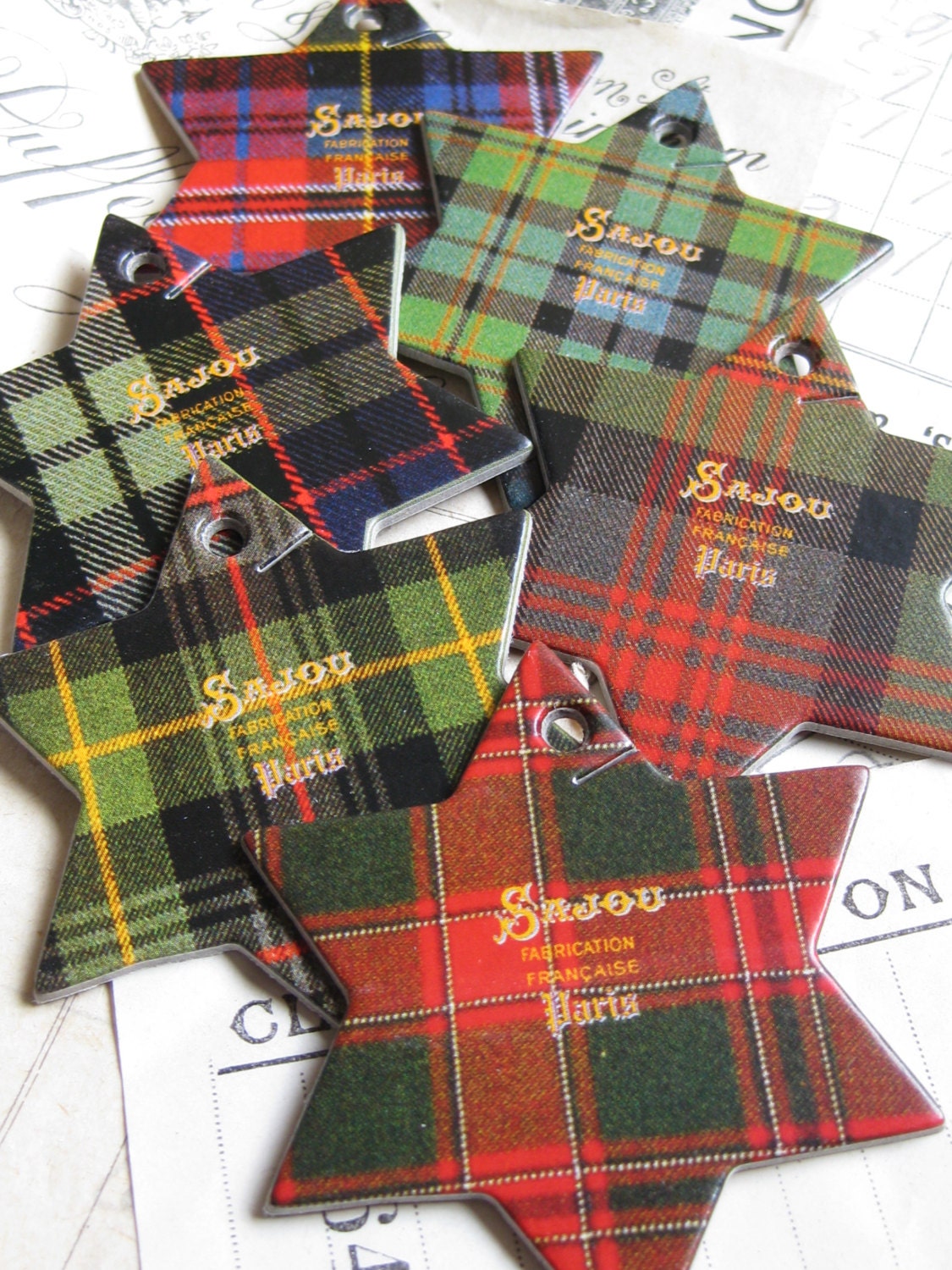 Sajou Thread Card Winders- Mauchline Ware Tartan