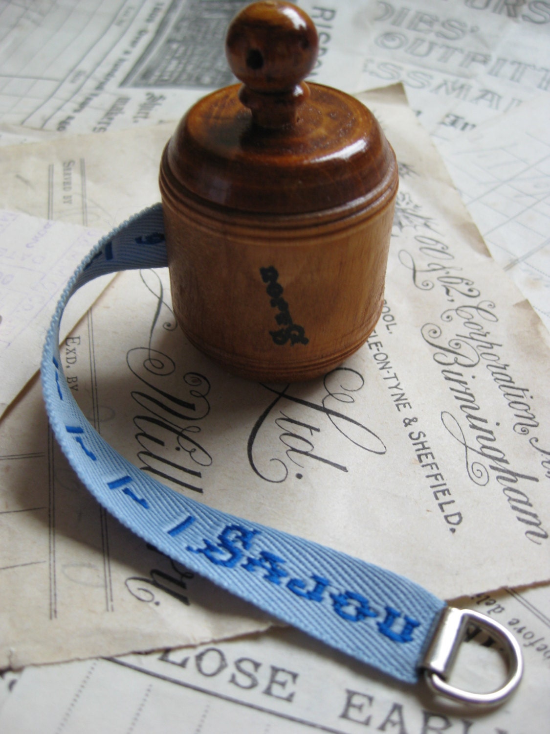 Sajou Hornbeam Wooden Tape Measure & Pin Cushion- Blue