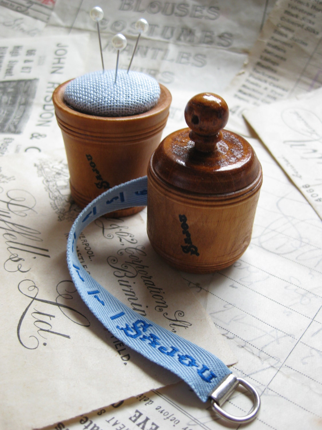 Sajou Hornbeam Wooden Tape Measure & Pin Cushion- Blue