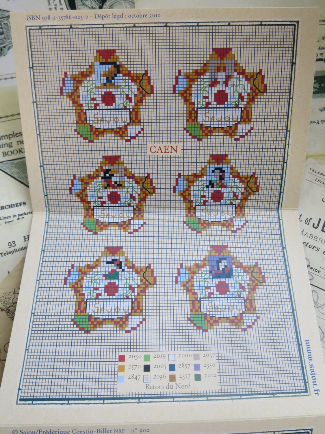 Sajou Red Cross Stitch Album 902- Sajou Thread Cards