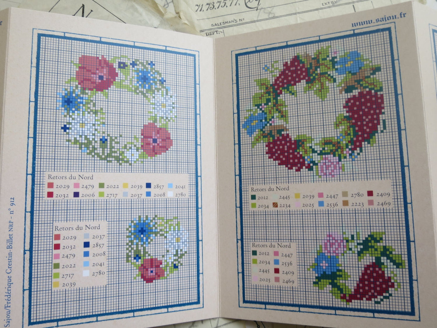 Sajou Red Cross Stitch Album 912- Floral Wreaths