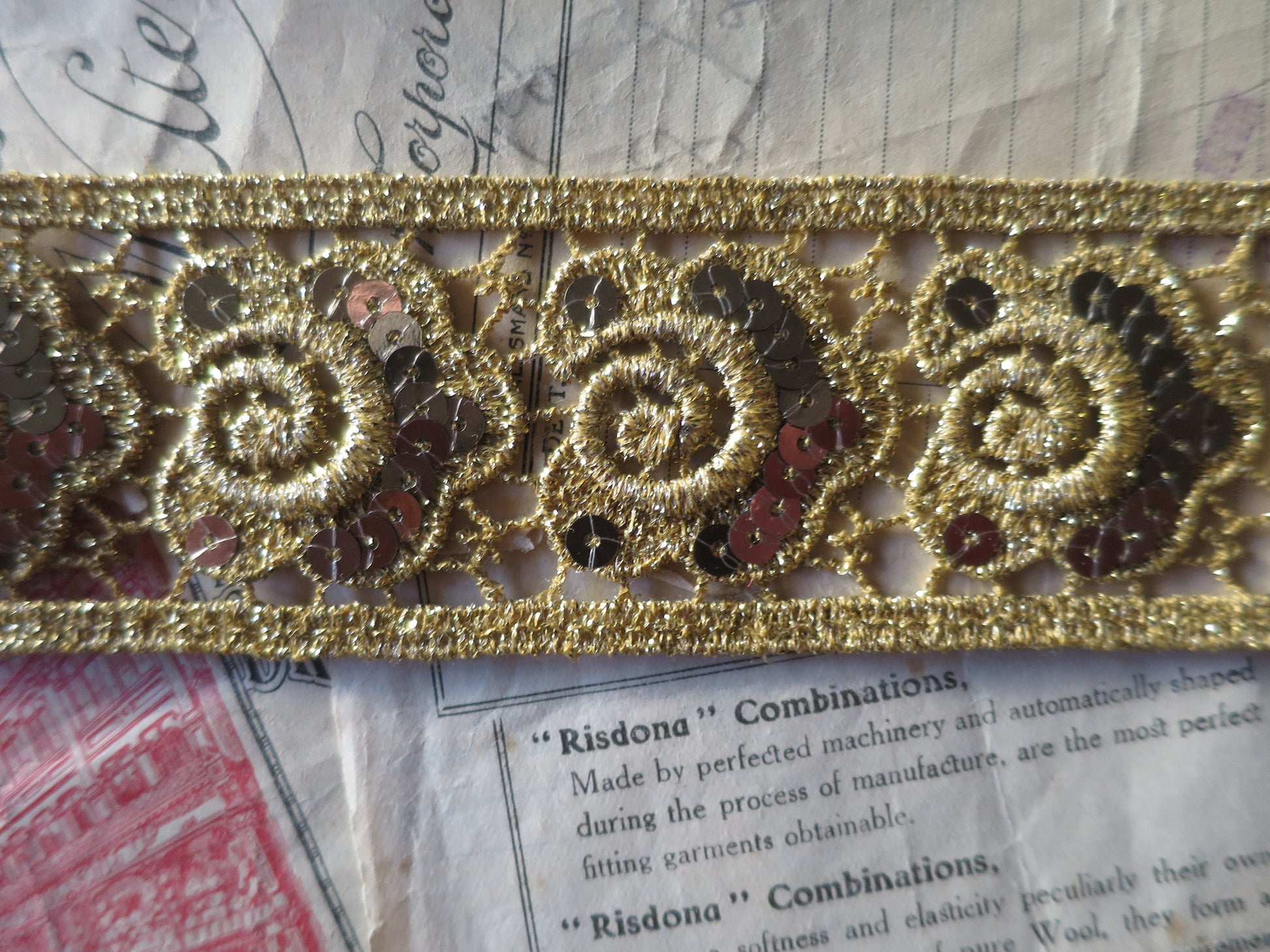 Gilt Sequined Art Deco Style Guipure Insertion Trim