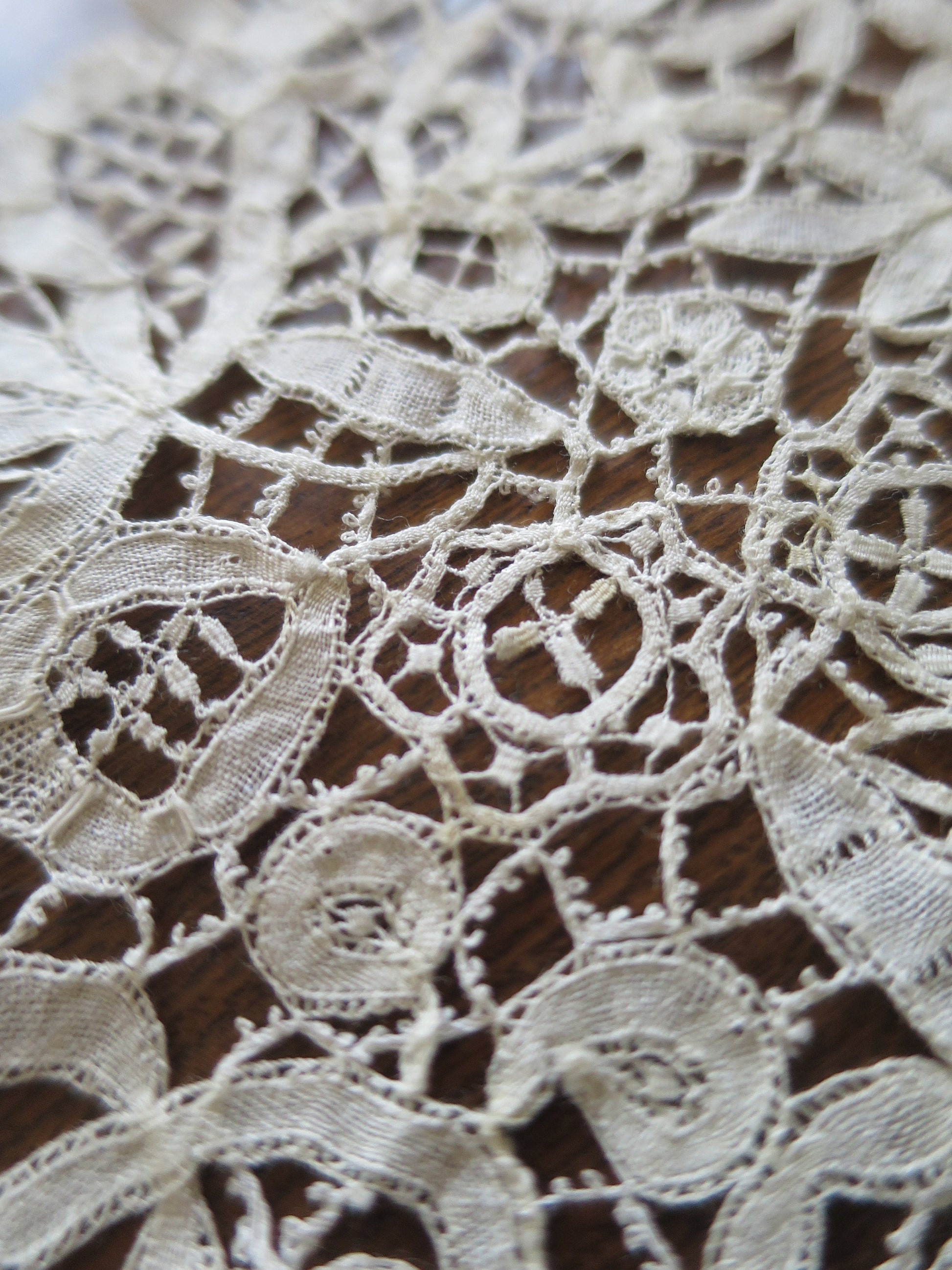 Intricate Antique Hand Worked Honiton Bobbin Lace Collar- 1840's